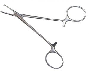 PINZA MOSQUITO CURVA S/D 12,5 CM CAL B (REF.8225)
